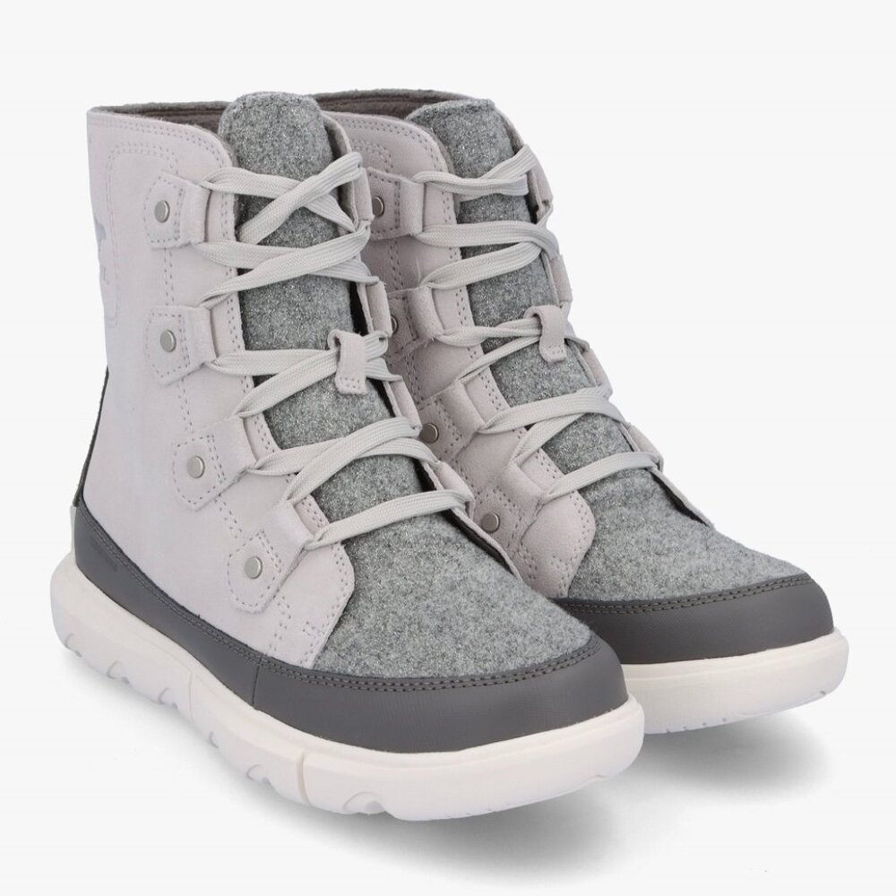 NWOB Sorel Gray Moonstone Winter Boots